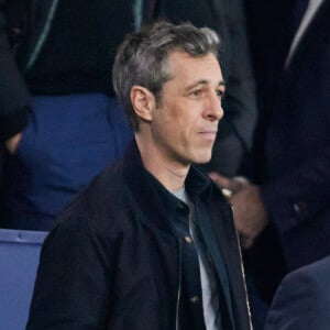 Michael Goldman - Célébrités dans les tribunes lors du quart de finale aller de Ligue des champions: Le PSG s'est incliné à domicile face au FC Barcelone (2-3) au Parc des Princes à Paris le 10 avril 2024. © Cyril Moreau/Bestimage