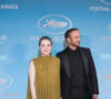 Mais est désormais totalement en rémission. 
Emilie Dequenne et son mari Michel Ferracci - Photocall du dîner d'ouverture du 77ème Festival International du Film de Cannes, au Carlton. Le 14 mai 2024 © Borde-Jacovides-Moreau / Bestimage 