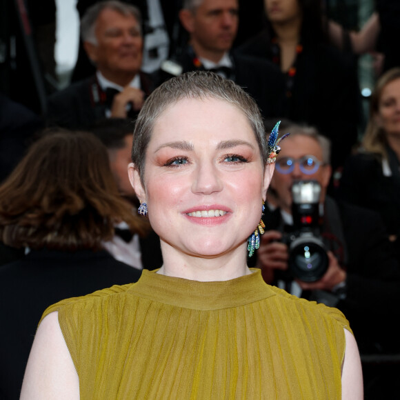 Emilie Dequenne - Montée des marches du film " Le deuxième acte " pour la cérémonie d'ouverture du 77ème Festival International du Film de Cannes, au Palais des Festivals à Cannes. Le 14 mai 2024 © Jacovides-Moreau / Bestimage 