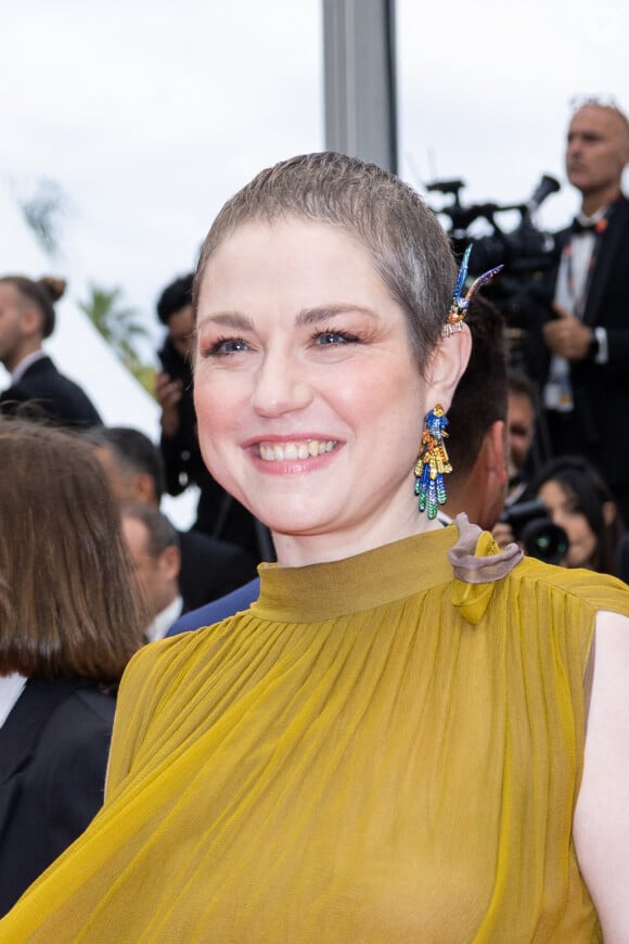 Emilie Dequenne - Montée des marches du film " Le deuxième acte " pour la cérémonie d'ouverture du 77ème Festival International du Film de Cannes, au Palais des Festivals à Cannes. Le 14 mai 2024 © Olivier Borde / Bestimage 