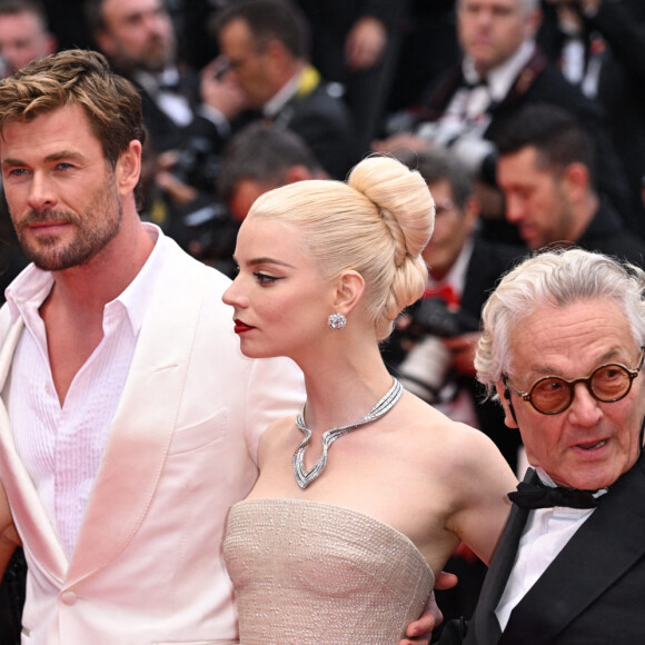 Elsa Pataky, Chris Hemsworth, Anya Taylor-Joy et George Miller à l'avant-première mondiale de "Furiosa : Une saga Mad Max" lors du Festival de Cannes, le 15 mai 2024. Photo: Doug Peters/PA Wire.