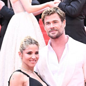 Chris Hemsworth et Elsa Pataky ont fait une apparition très remarquée

Chris Hemsworth and Elsa Pataky à l'avant-première mondiale de "Furiosa : Une saga Mad Max" lors du Festival de Cannes, le 15 mai 2024. Photo: Doug Peters/PA Wire.