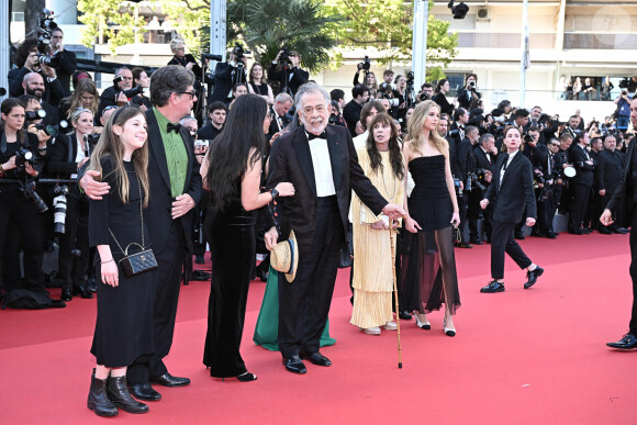 Sauf Zendaya, absente.
Roman Coppola, Francis Ford Coppola, Talia Shire, Romy Croquet Mars attending the Megalopolis Red Carpet at the 77th annual Cannes Film Festival at Palais des Festivals in Cannes, France, on May 16, 2024. Photo by David Niviere/ABACAPRESS.COM