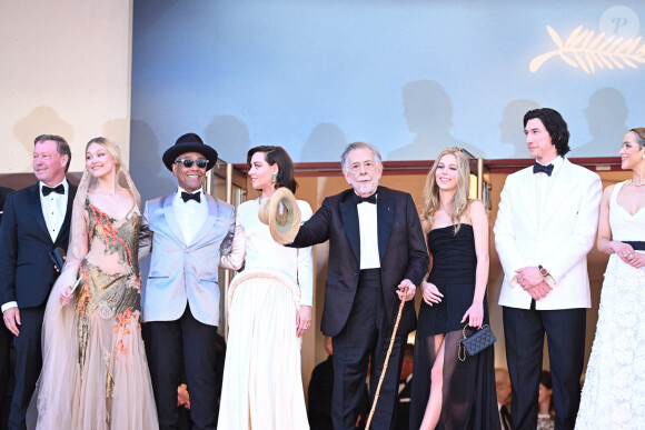 Toute l'équipe a pris la pose sur les marches.
Casting de "Megalopolis", Festival de Cannes, 16 mai 2024. Photo : Doug Peters/PA Wire