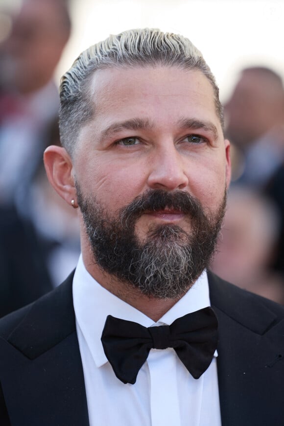 Shia LaBeouf - Montée des marches du film " Megalopolis " lors du 77ème Festival International du Film de Cannes, au Palais des Festivals à Cannes. Le 16 mai 2024 © Jacovides-Moreau / Bestimage 