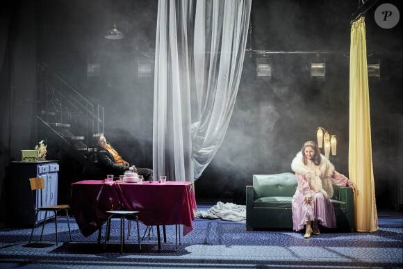 "Un tramway nommé désir" de Tennessee Williams, mise en scène par Pauline Susini, au théâtre des Bouffes parisiens. © Christophe Raynaud de Lage