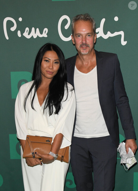 Anggun et son mari Christian Kretschmar - Photocall - Soirée exceptionnelle en l'honneur de Pierre Cardin à l'occasion des 70 ans de sa maison de couture et projection du film documentaire "House of Cardin" suivi d'un cocktail au théâtre du Châtelet à Paris, le 21 septembre 2020. © Coadic Guirec/Bestimage 