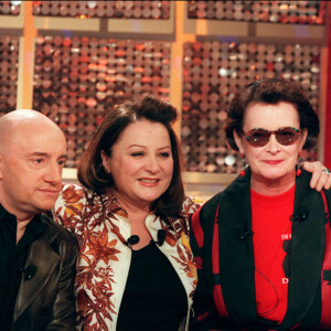 Et tout particulièrement avec Josiane Balasko qui était l'une de ses amies.
© Jean-Jacques Datchary/ABACA. Paris-France, 13/02/2001. Michel Blanc, Josiane Balasko, Dominique Lavanant at the taping of Michel Drucker's talk show Vivement Dimanche.