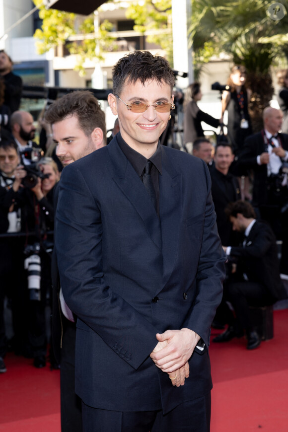 Raphaël Quenard - Montée des marches du film " Le comte de Monte-Cristo " lors du 77ème Festival International du Film de Cannes, au Palais des Festivals à Cannes. Le 22 mai 2024 © Jacovides-Moreau / Bestimage 