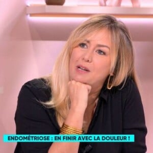 Elle a ensuite rejoint "Le Magazine de la santé" sur France 5
Enora Malagré sur le plateau du "Magazine de la santé"