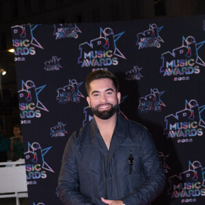 Kendji Girac au photocall de la 24ème édition des "NRJ Music Awards (NMA)" au Palais des Festivals à Cannes le 18 novembre 2022. © Rahid Bellak / Bestimage