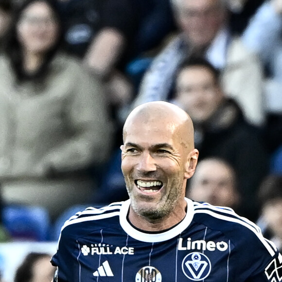 Zinedine Zidane - A l’occasion des 100 ans du parc Lescure, Bordeaux accueille au stade Chaban-Delmas un match de gala opposant les gloires des Girondins de Bordeaux au Variétés Club de France le mardi 14 mai 2024.