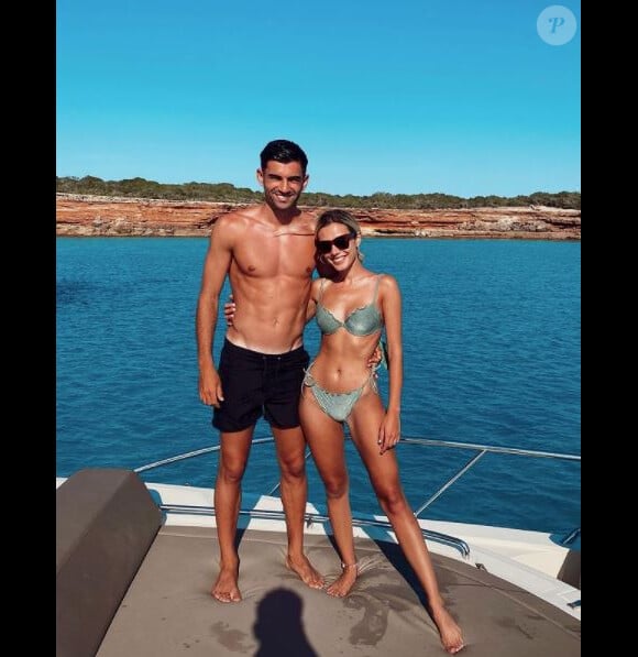 "Je les aime tellement", a réagi sa femme, Karen
 
Enzo Zidane et sa fiancée Karen Goncalves.