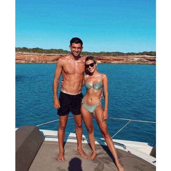 "Je les aime tellement", a réagi sa femme, Karen
 
Enzo Zidane et sa fiancée Karen Goncalves.