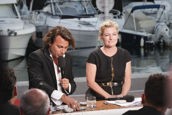 Exclusif - Bertrand Chameroy, Anne-Elisabeth Lemoine - Plateau de l'émission "C à vous" lors du 77ème Festival International du Film de Cannes le 21 mai 2024. © Jack Tribeca/Bestimage