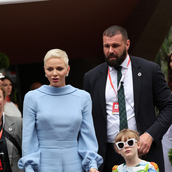 La princesse Charlene de Monaco, la princesse Gabriella de Monaco (robe Dolce & Gabbana), comtesse de Carladès lors du Grand Prix de Monaco 2022 de F1, à Monaco, le 29 mai 2022. © Claudia Albuquerque/Bestimage