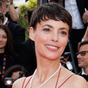 Bérénice Bejo - Montée des marches du film " La plus précieuse des marchandises " lors du 77ème Festival International du Film de Cannes, au Palais des Festivals à Cannes. Le 24 mai 2024 © Jacovides-Moreau / Bestimage