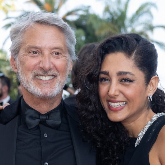 Antoine de Caunes, Golshifteh Farahani - Montée des marches du film " La plus précieuse des marchandises " lors du 77ème Festival International du Film de Cannes, au Palais des Festivals à Cannes. Le 24 mai 2024 © Olivier Borde / Bestimage 