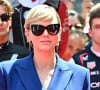 Charlène de Monaco fait sensation à chacune de ses sorties. 
La princesse Charlène de Monaco pendant les hymnes lors du Grand Prix de Formule 1 (F1) de Monaco. © Bruno Bebert/Bestimage