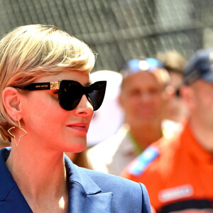 La princesse Charlène de Monaco pendant les hymnes lors du Grand Prix de Formule 1 (F1) de Monaco, le 26 mai 2024. © Bruno Bebert/Bestimage