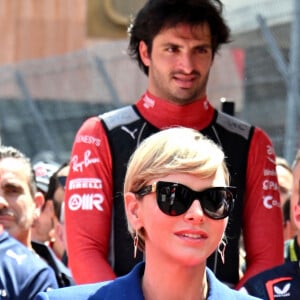 Le prince Albert II de Monaco, la princesse Charlène de Monaco et Charles Leclerc pendant les hymnes lors du Grand Prix de Formule 1 (F1) de Monaco, le 26 mai 2024. © Bruno Bebert/Bestimage