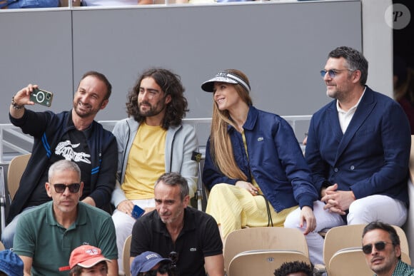 Michel Ferraci, Arnaud Ducret et sa femme Claire Francisci Ducret, Medi Sadoun - Célébrités dans les tribunes des Internationaux de France de tennis de Roland Garros 2024 à Paris le 26 mai 2024. © Moreau-Jacovides/Bestimage