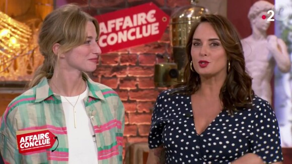 L'émission a été contrainte de céder sa double case quotidienne
Julia Vignali sur le plateau d'Affaire conclue