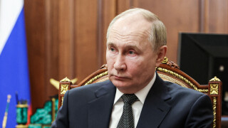 Vladimir Poutine : Les images sidérantes de son palace, actuellement en proie aux flammes !