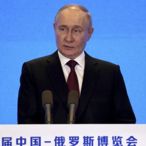 Cet incident s'est produit alors que la Russie est en train d'attaquer la deuxième plus grande ville d'Ukraine
Vladimir Poutine en visite en Chine le 17 mai 2024