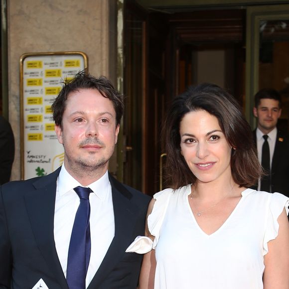 Davy Sardou et Noémie Elbaz lors du 23ème Gala "Musique contre l'oubli" au profit d'Amesty International au thêatre des Champs-Elysées. Paris, le 14 juin 2017. © Denis Guignebourg/Bestimage