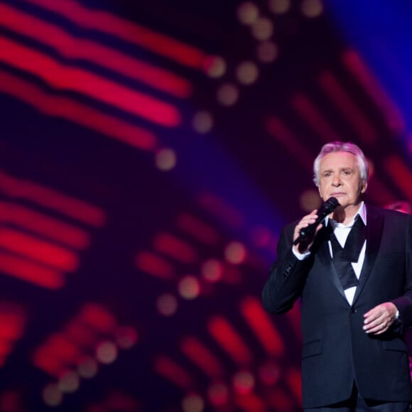 Exclusif - Michel Sardou en concert au Zenith de Strasbourg lors de la tournée "La dernière danse" le 13 octobre 2017. © Alain Rolland / Imagebuzz / Bestimage 