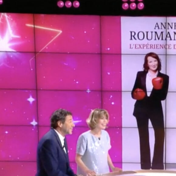 Première émission "Les Grands du Rire" présentée par Bernard Montiel et Isabelle Morizet et diffusée le 1er juin sur C8 avec comme invitée Anne Roumanoff.