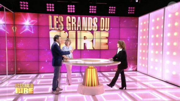 Première émission "Les Grands du Rire" présentée par Bernard Montiel et Isabelle Morizet et diffusée le 1er juin sur C8 avec comme invitée Anne Roumanoff.