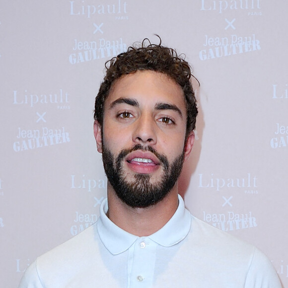 Il est expliqué aux téléspectateurs que le personnage d'Abdel Fedala est mort en héros pendant les effondrements...
Marwan Berreni lors de la soirée Lipault x Jean-Paul Gaultier aux Bains à Paris, France, le 5 juin 2018. Aurore Marechal/ABACAPRESS.COM