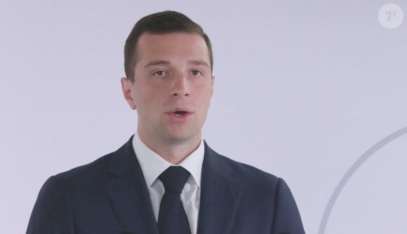 Jordan Bardella, président du Rassemblement national, lors de la conférence de presse ayant pour thème, Face aux narco-trafics l'urgence d'un sursaut à Paris, le 16 mai 2024. © Jonathan Rebboah / Panoramic / Bestimage 