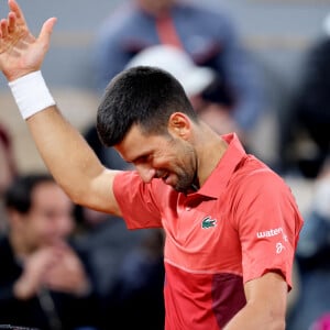 Novak Djokovic lors du deuxième tour hommes des Internationaux de France de Tennis de Roland Garros 2024 à Paris, France, le 30 mai 2024. © Jacovides-Moreau/Bestimage