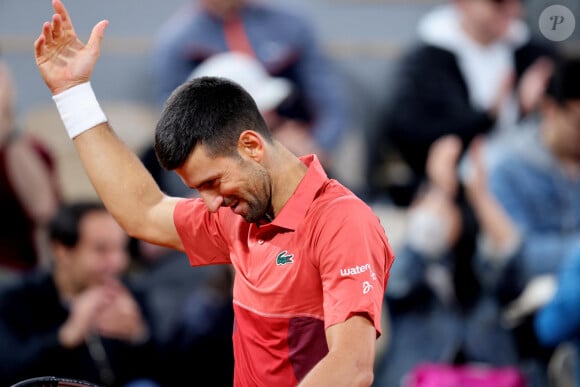 Novak Djokovic lors du deuxième tour hommes des Internationaux de France de Tennis de Roland Garros 2024 à Paris, France, le 30 mai 2024. © Jacovides-Moreau/Bestimage