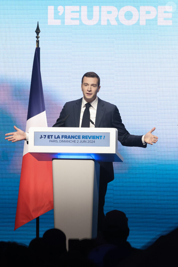 Meeting des élections européennes de Jordan Bardella, président du Rassemblement national (RN), au dôme de Paris, le 2 juin 2024. © Stéphane Lemouton / Bestimage 