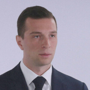 Jordan Bardella, président du Rassemblement national, lors de la conférence de presse ayant pour thème, Face aux narco-trafics l'urgence d'un sursaut à Paris, le 16 mai 2024. © Jonathan Rebboah / Panoramic / Bestimage 