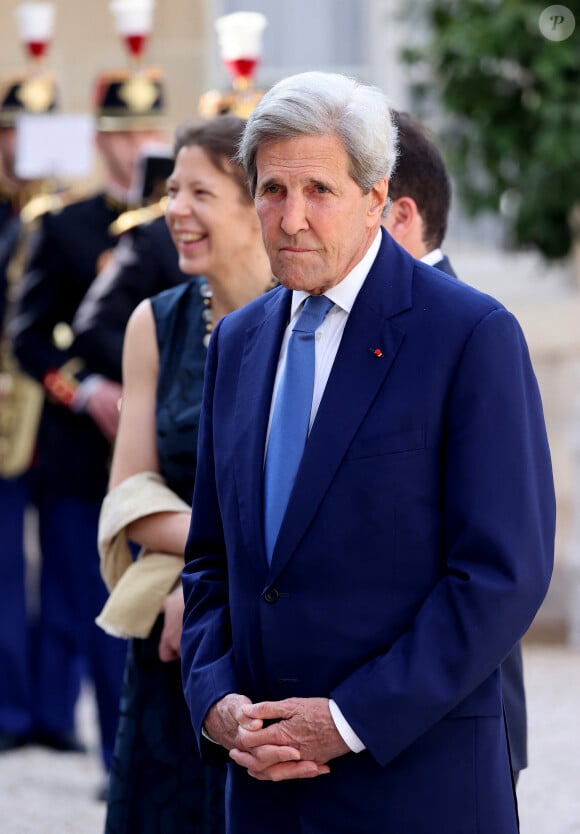 John Kerry - Dîner d'état en l'honneur du président des Etats-Unis et sa femme au palais de l'Elysée à Paris, à l'occasion de leur visite officielle en France. Le 8 juin 2024 © Jacovides-Moreau / Bestimage 