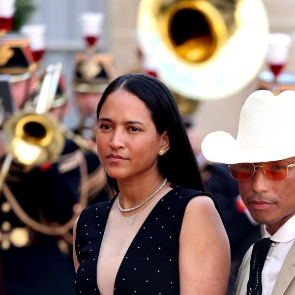 Helen Lasichanh et son mari Pharrell Williams - Dîner d'état en l'honneur du président des Etats-Unis et sa femme au palais de l'Elysée à Paris, à l'occasion de leur visite officielle en France. Le 8 juin 2024 © Jacovides-Moreau / Bestimage 