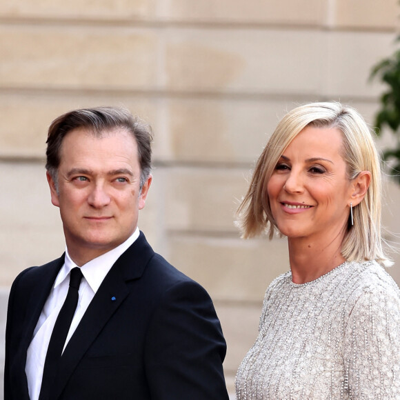 Tout comme Renaud Capuçon et sa femme Laurence Ferrari.
Renaud Capuçon et sa femme Laurence Ferrari - Dîner d'état en l'honneur du président des Etats-Unis et sa femme au palais de l'Elysée à Paris, à l'occasion de leur visite officielle en France. Le 8 juin 2024 © Jacovides-Moreau / Bestimage 
