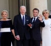 Ce samedi 8 juin, Emmanuel Macron a orchestré un somptueux dîner d'Etat en l'honneur de Jill et Joe Biden. Pour rappel, le président américain était en visite en France pour le 80ème anniversaire du Débarquement.
Jill Biden et son mari Joe, Emmanuel Macron et sa femme Brigitte - Dîner d'état en l'honneur du président des Etats-Unis et sa femme au palais de l'Elysée à Paris, à l'occasion de leur visite officielle en France. Le 8 juin 2024 © Jacovides-Moreau / Bestimage 