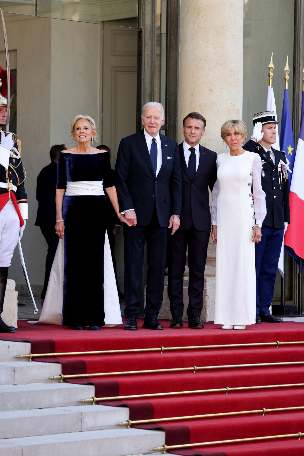 Photo : Jill Biden et son mari Joe, Emmanuel Macron et sa femme ...