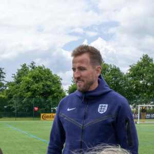 Prince William et Harry Kane - Le prince William est allé à la rencontre de l'équipe britannique de football avant l'Euro le 14 juin prochain, dans leur centre d'entraînement de St George's Park à Burton upon Trent. 10 juin 2024. @ Paul Cooper/Daily Telegraph/PA Wire.