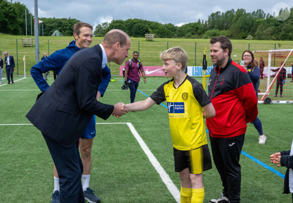 Prince William - Le prince William est allé à la rencontre de l'équipe britannique de football avant l'Euro le 14 juin prochain, dans leur centre d'entraînement de St George's Park à Burton upon Trent. 10 juin 2024. @ Paul Cooper/Daily Telegraph/PA Wire.