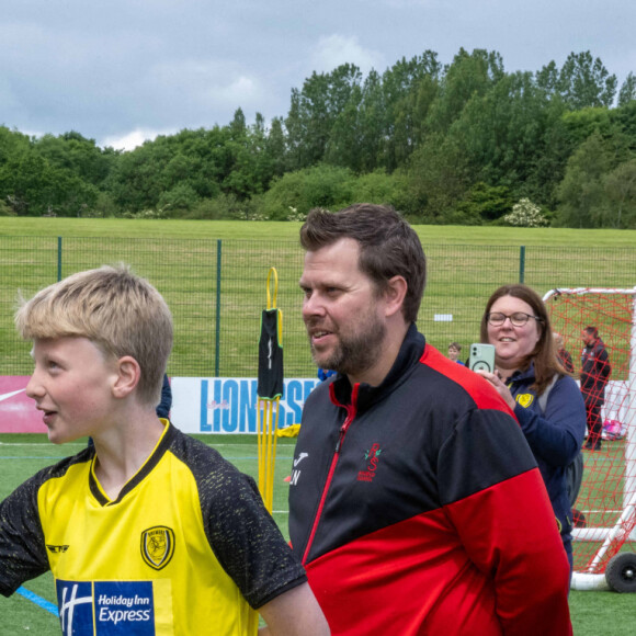 Prince William - Le prince William est allé à la rencontre de l'équipe britannique de football avant l'Euro le 14 juin prochain, dans leur centre d'entraînement de St George's Park à Burton upon Trent. 10 juin 2024. @ Paul Cooper/Daily Telegraph/PA Wire.