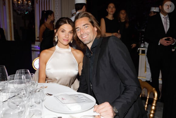 Exclusif - Camille Lacourt et sa compagne Alice Detollenaere - Hotel Peninsula poursuit son engagement dans la lutte contre le cancer du sein à l'occasion de la campagne annuelle mondiale Octobre Rose avec la soirée de gala au profit de l'association "Europa Donna France". Paris, le 29 septembre 2022 © Christophe Clovis-Rachid Bellak / Bestimage 