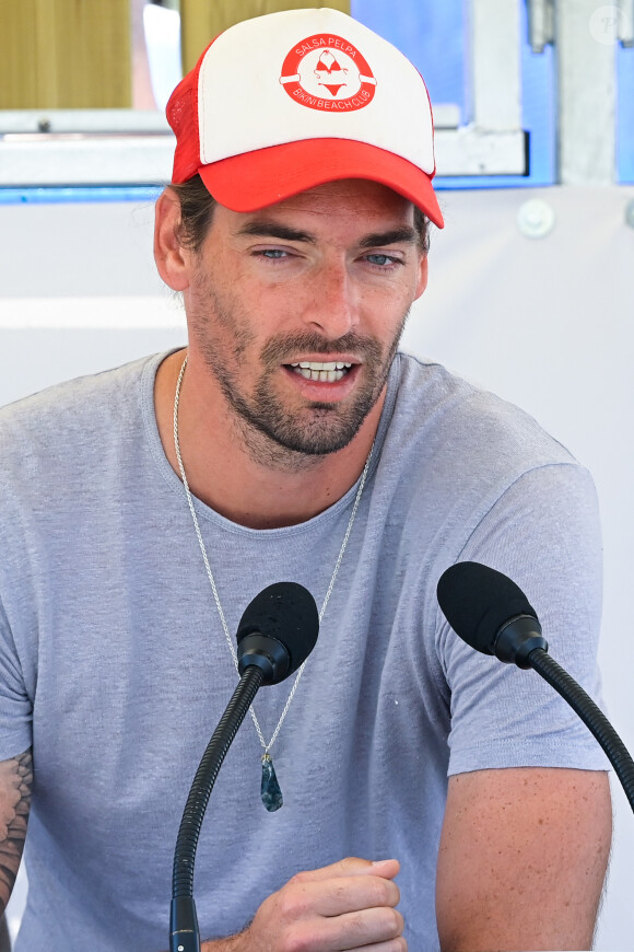 Et les choses vont beaucoup mieux ! 
Camille Lacourt - Lancement du programme estival "Savoir nager" à la piscine de Villetaneuse. Le 13 juillet 2022 © Federico Pestellini / Panoramic / Bestimage 