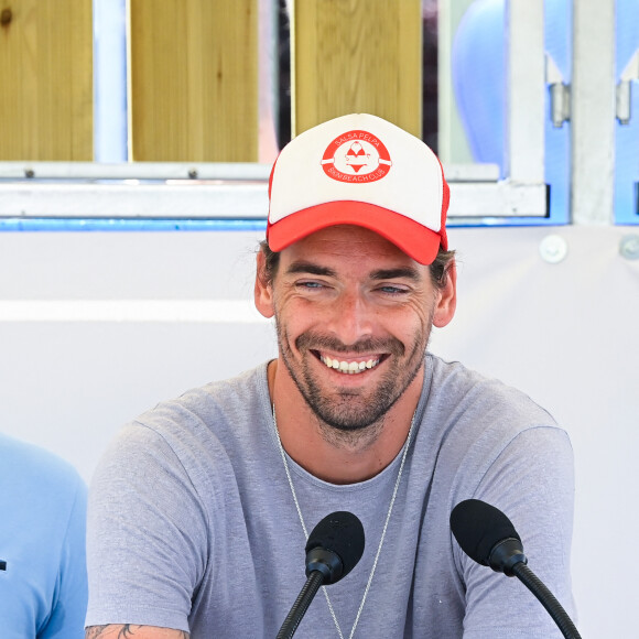 Camille Lacourt - Lancement du programme estival "Savoir nager" à la piscine de Villetaneuse. Le 13 juillet 2022 © Federico Pestellini / Panoramic / Bestimage